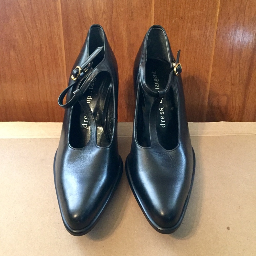 Black leather heels size 5.5